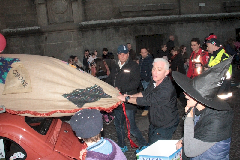La Calza organizzata dal centro sociale Pilastro nelle vie del centro