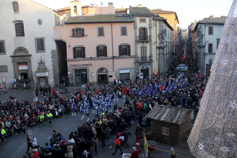La Calza organizzata dal centro sociale Pilastro nelle vie del centro