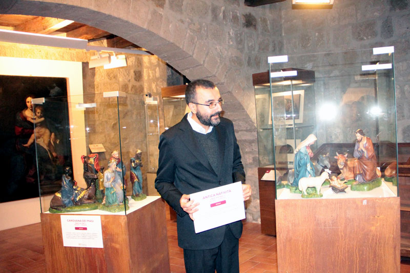 Figure da presepio dalle regioni d'Italia