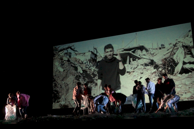 Spettacolo laboratorio teatrale integrato della Neuropsichiatria infantile Asl Viterbo, Eta beta e Gli anni in tasca. 