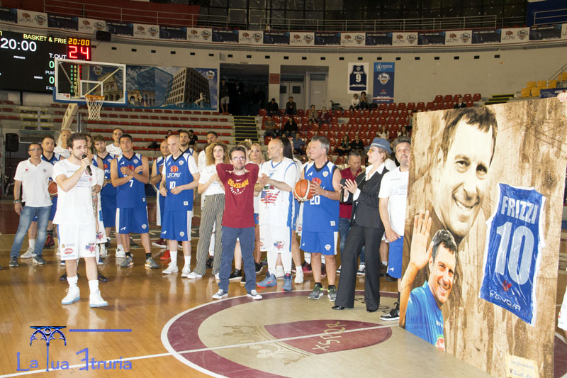 Emozioni e sorrisi per Fabrizio Frizzi