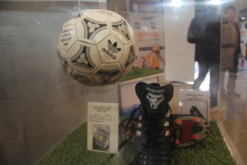 Mostra Un secolo d'azzurro