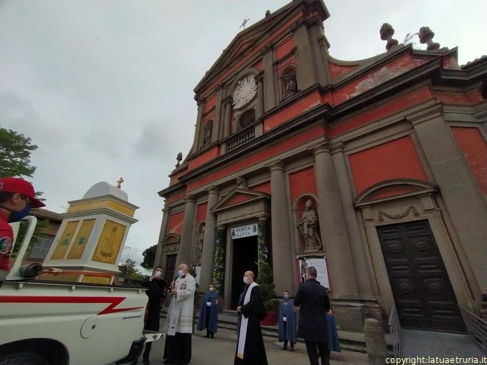 La processione della Madonna della Quercia - Triinità