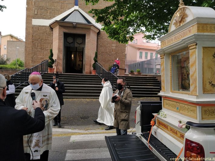 La processione della Madonna della Quercia - Pilastro