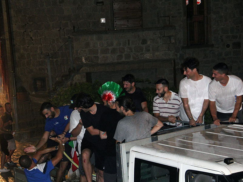 Festa tricolore a Viterbo per l'Italia Campione d'Europa