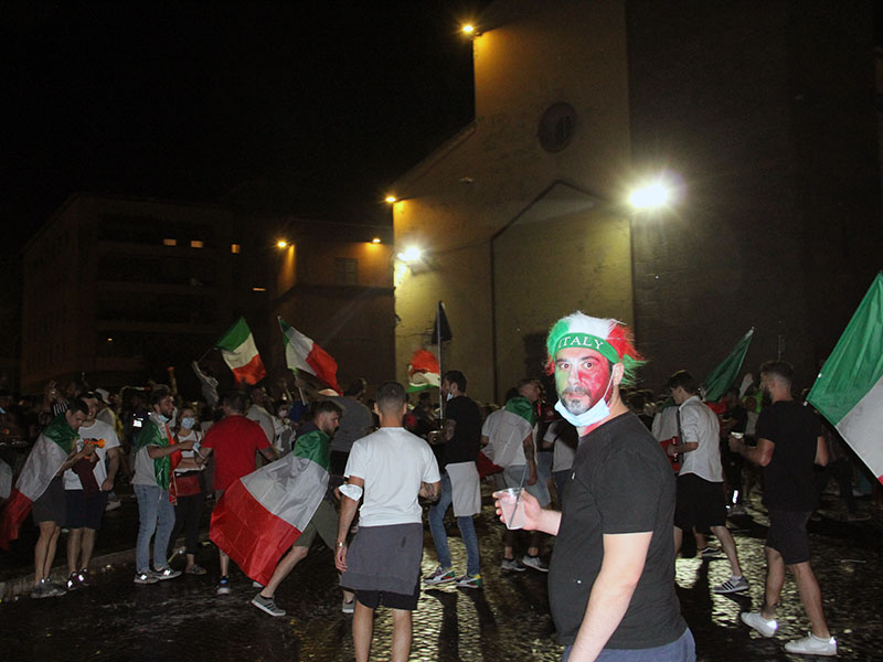 Festa tricolore a Viterbo per l'Italia Campione d'Europa
