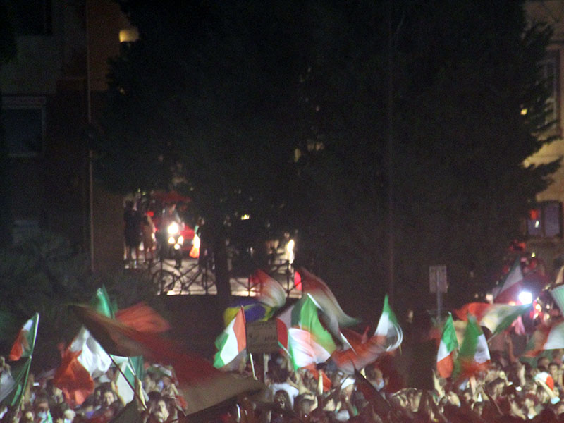Festa tricolore a Viterbo per l'Italia Campione d'Europa