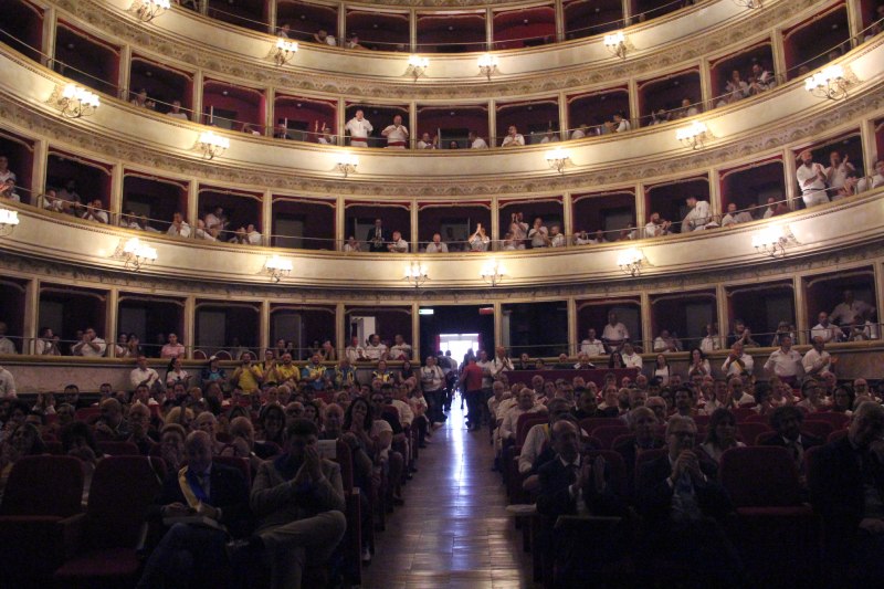 Raduno Facchini di Santa Rosa - Teatro Unione