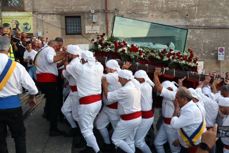 Ritorno in Santuario del Corpo Santa Rosa 